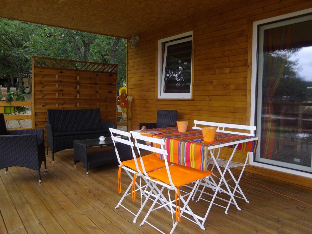 Chalet 2 Pers. + Bebe Montolieu Εξωτερικό φωτογραφία