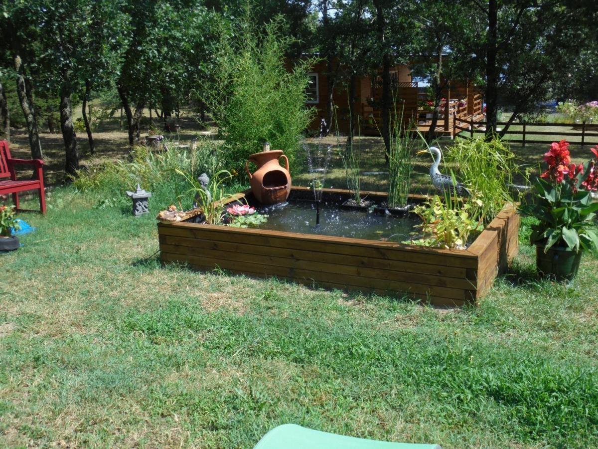 Chalet 2 Pers. + Bebe Montolieu Εξωτερικό φωτογραφία